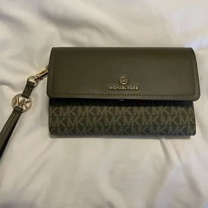 Michael Kors Wallet Brand new